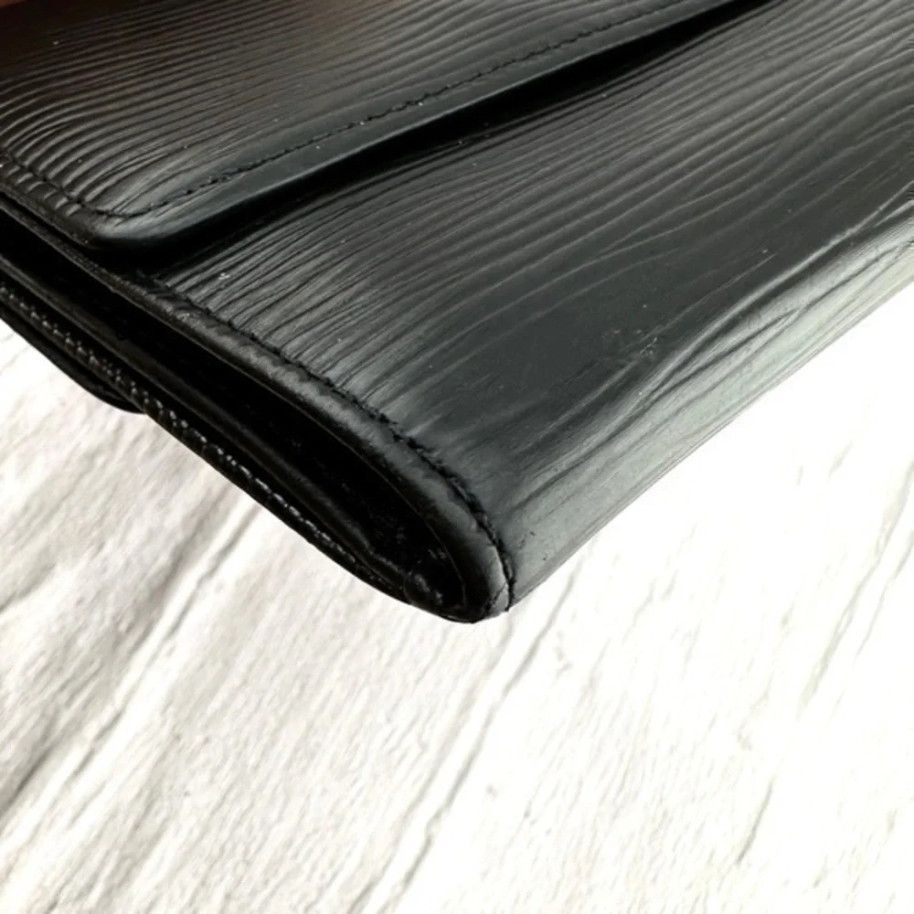 AUTHENTIC Louis Vuitton Marco Wallet. Black.